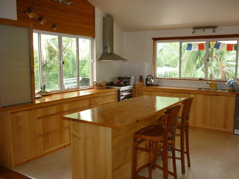 210 Lone Hand Rd, Eumundi QLD 4562