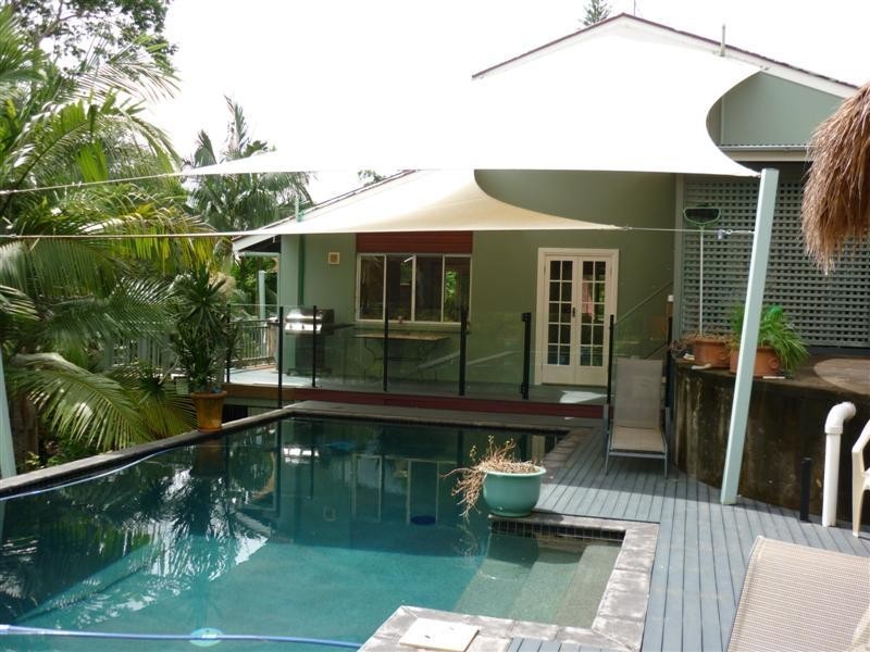 210 Lone Hand Rd, Eumundi QLD 4562