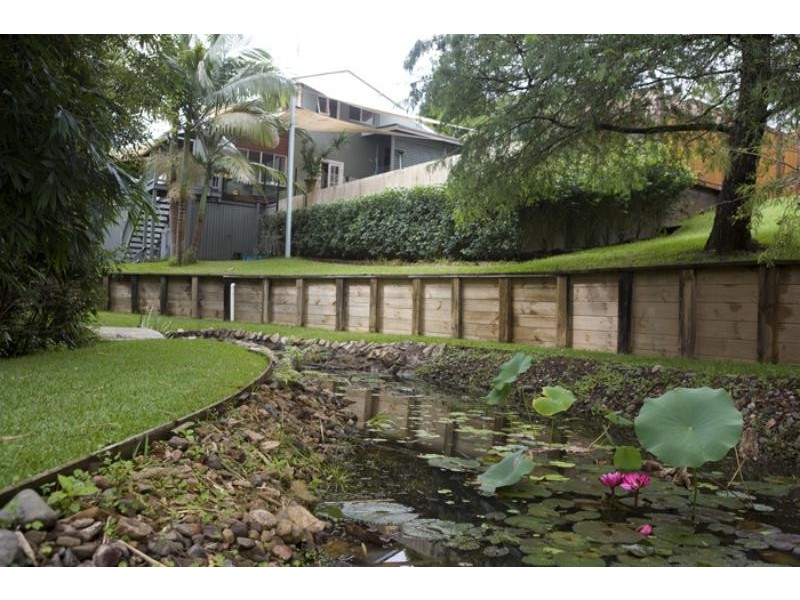 210 Lone Hand Rd, Eumundi QLD 4562