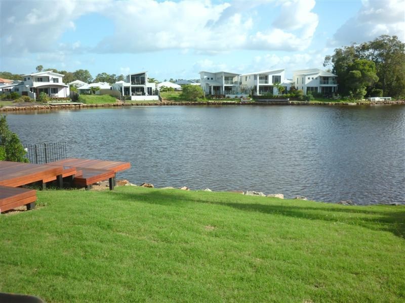 54 Baywater Dr, Twin Waters QLD 4564