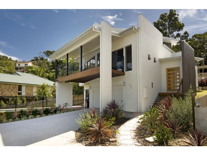 8 Berry Ct, Mount Coolum QLD 4573