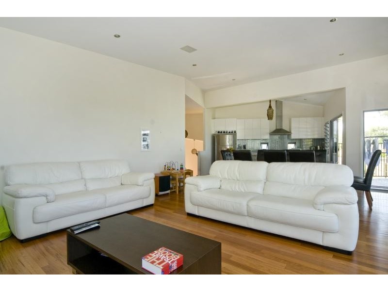 8 Berry Ct, Mount Coolum QLD 4573