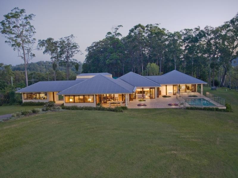 45 Mackay Ct, Tinbeerwah QLD 4563