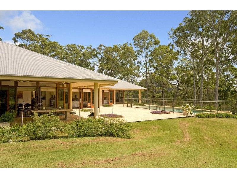 45 Mackay Ct, Tinbeerwah QLD 4563