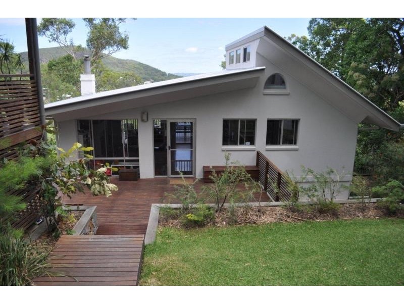 138 Centenary Heights  Rd, Coolum Beach QLD 4573