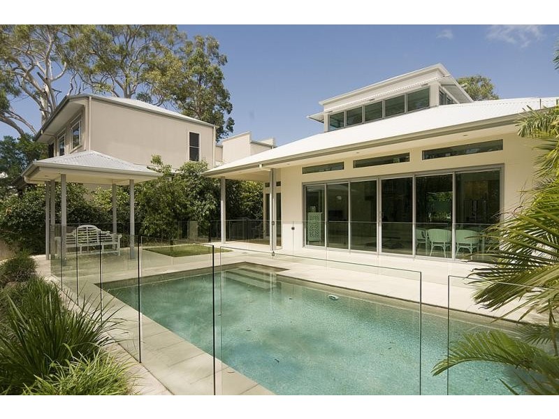 24 Lakeside Dr, Peregian Springs QLD 4573