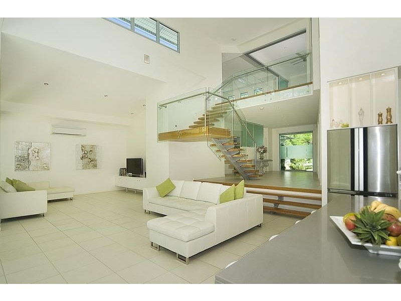 24 Lakeside Dr, Peregian Springs QLD 4573