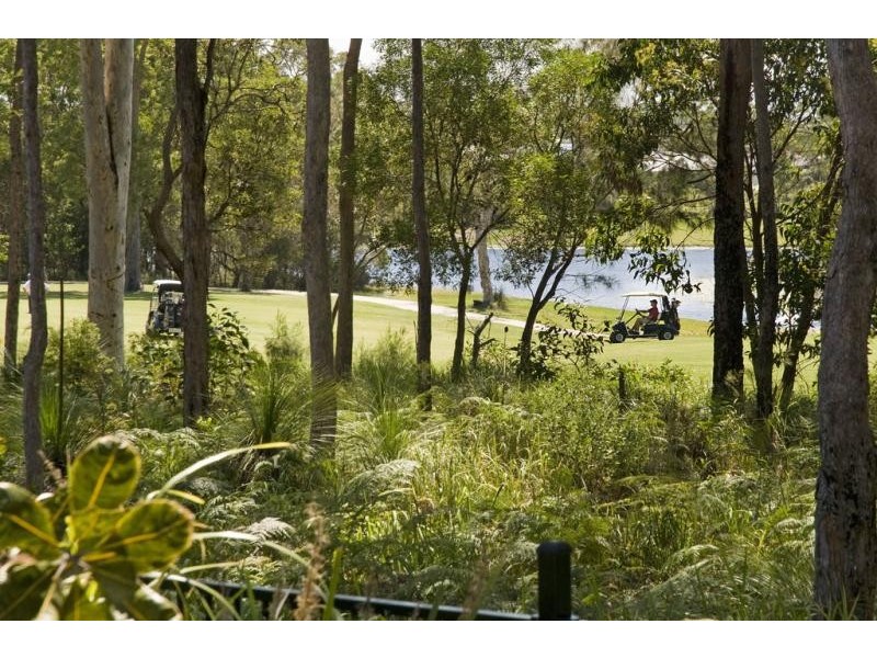 24 Lakeside Dr, Peregian Springs QLD 4573