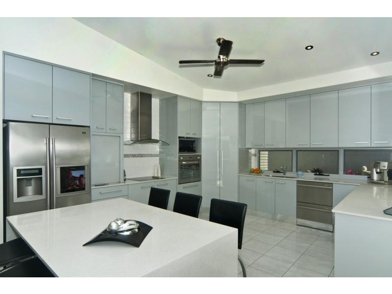 27 Glen Abby Ave, Peregian Springs QLD 4573