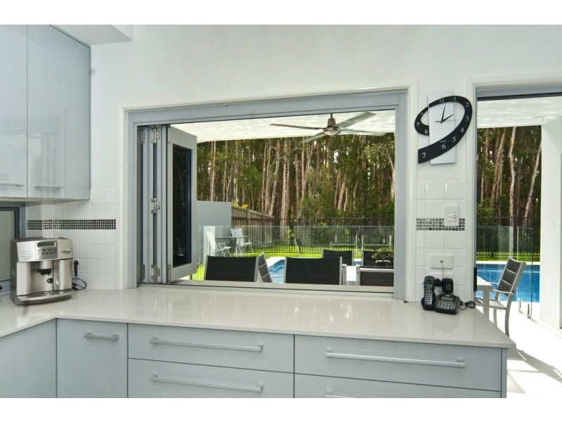 27 Glen Abby Ave, Peregian Springs QLD 4573