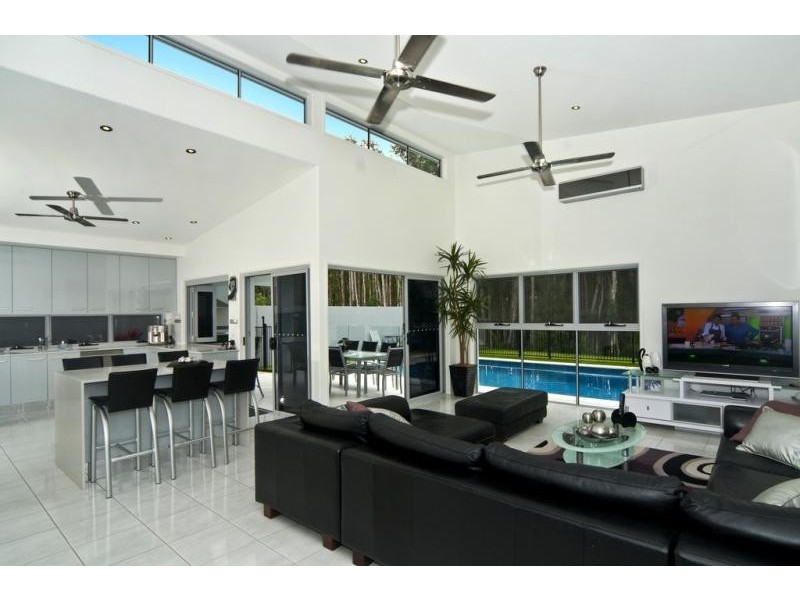 27 Glen Abby Ave, Peregian Springs QLD 4573