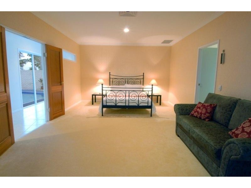 122 Elouera Dr, Ninderry QLD 4561