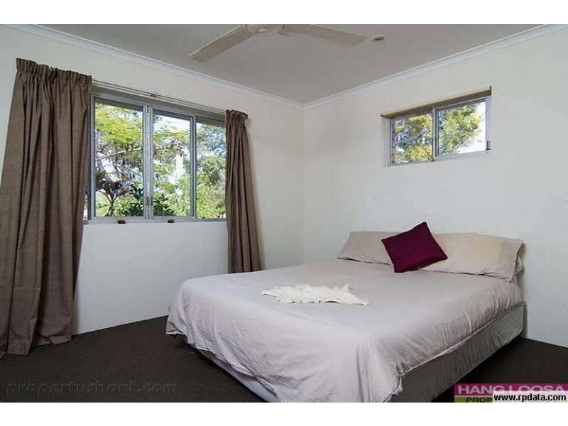 42 Gympie  St, Tewantin QLD 4565