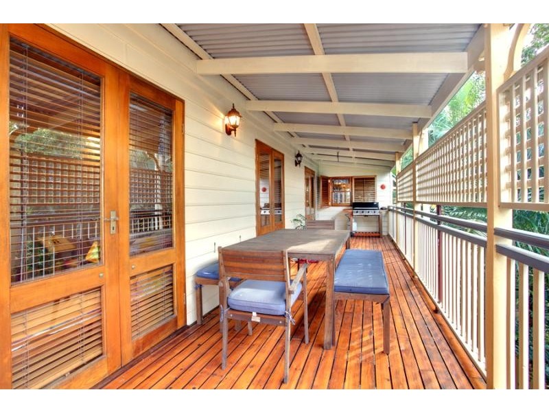 6 Kim Cl, Mount Coolum QLD 4573