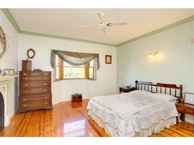 6 Kim Cl, Mount Coolum QLD 4573