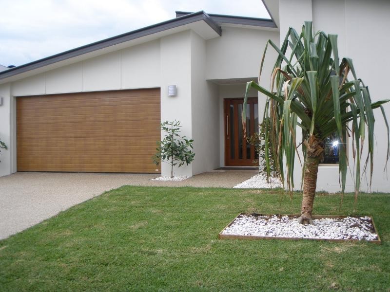 8 Pebble Ct, Peregian Springs QLD 4573