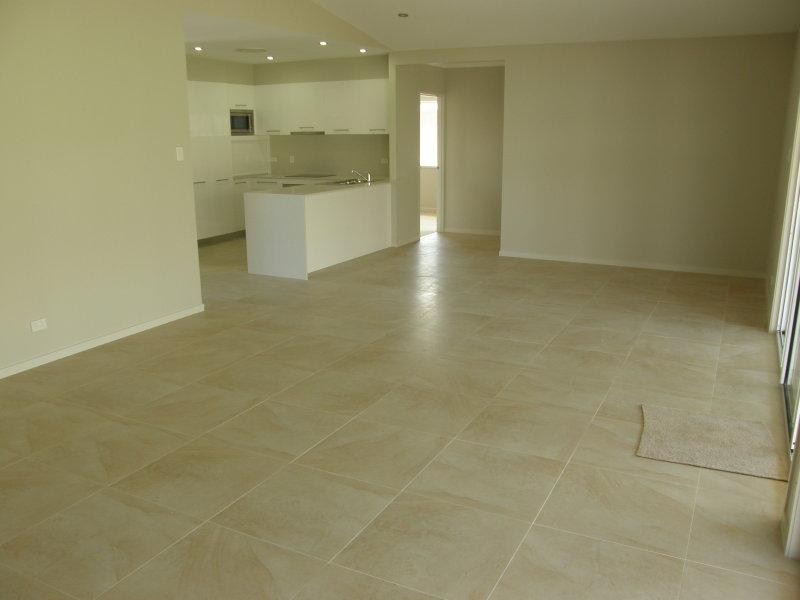 8 Pebble Ct, Peregian Springs QLD 4573