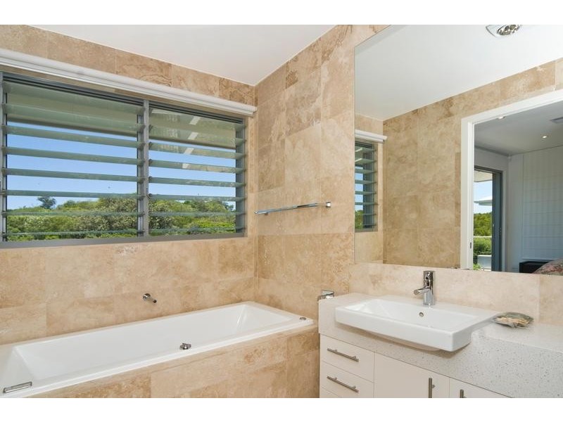 3 Whitehaven  Pde, Yaroomba QLD 4573