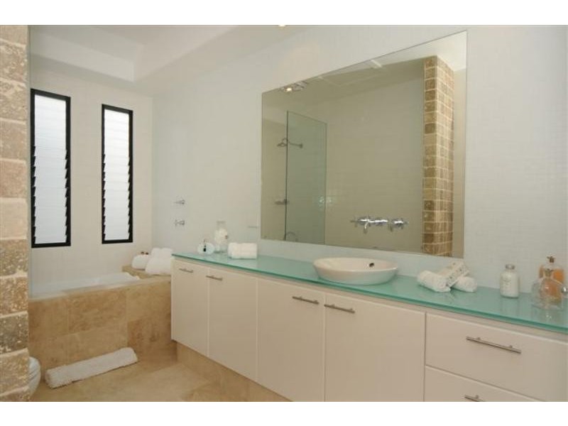 13 The Promontory -, Noosa Waters QLD 4566