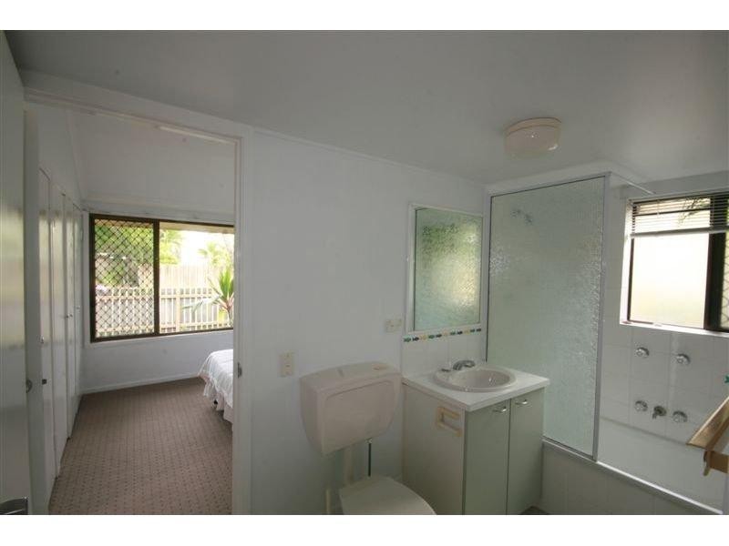 9/27 Munna Cres, Noosaville QLD 4566