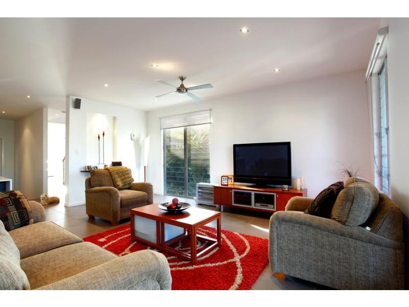 36 Lakedrive Cres, Marcoola QLD 4564