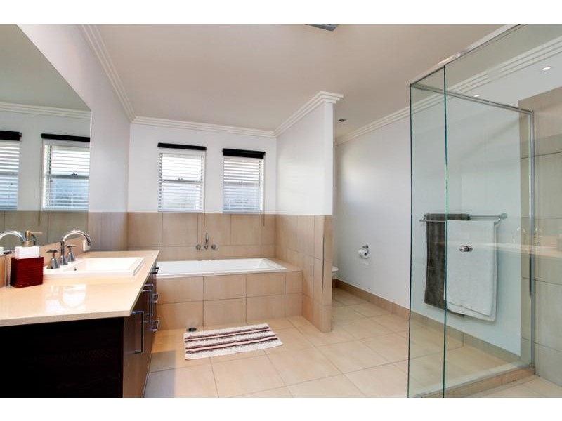 36 Lakedrive Cres, Marcoola QLD 4564