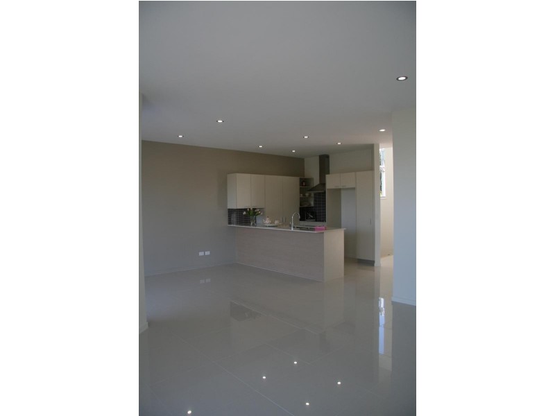 1 & 2/36 Ventura St, Sunrise Beach QLD 4567