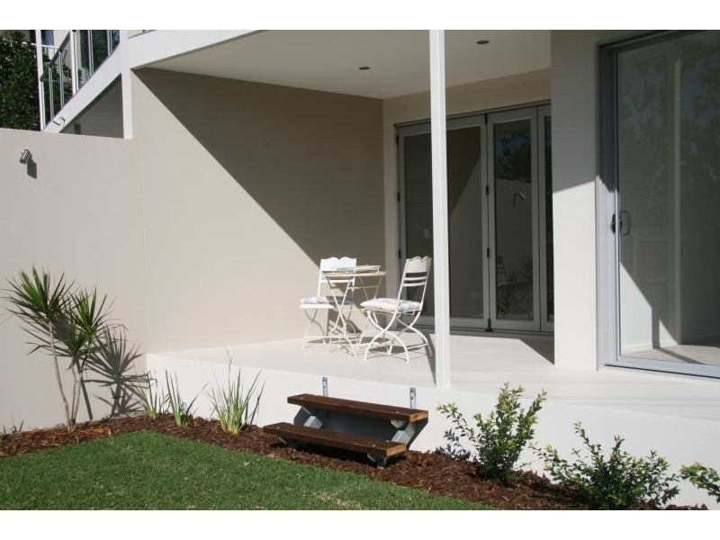 1 & 2/36 Ventura St, Sunrise Beach QLD 4567