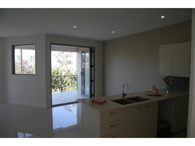 1 & 2/36 Ventura St, Sunrise Beach QLD 4567
