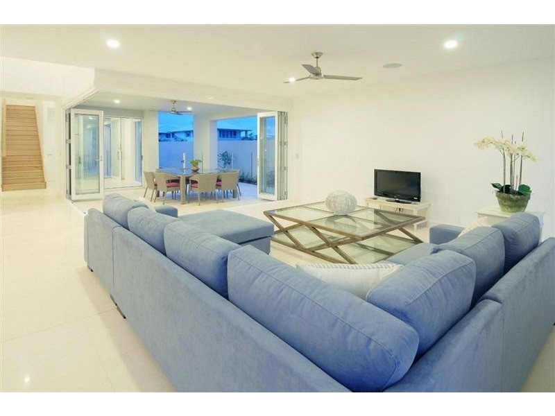 4 Whitehaven Pde, Yaroomba QLD 4573