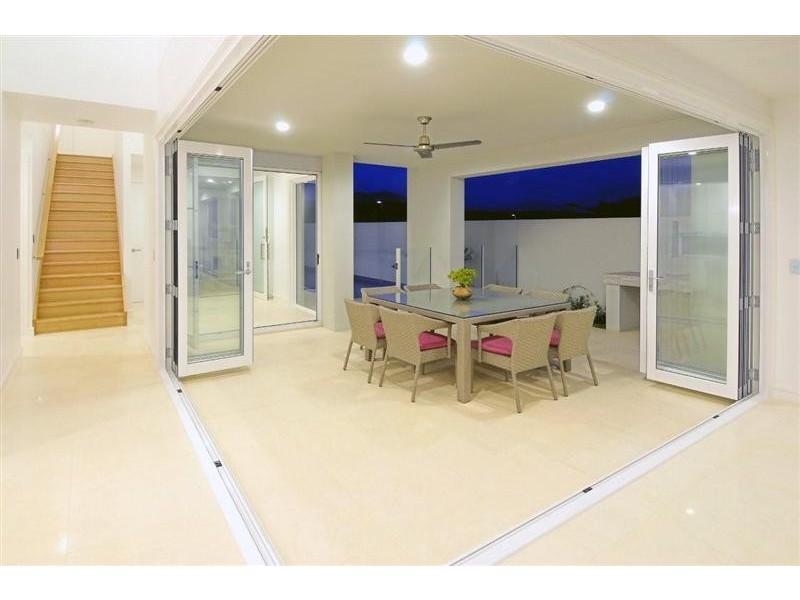 4 Whitehaven Pde, Yaroomba QLD 4573