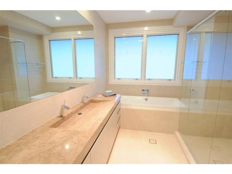 4 Whitehaven Pde, Yaroomba QLD 4573