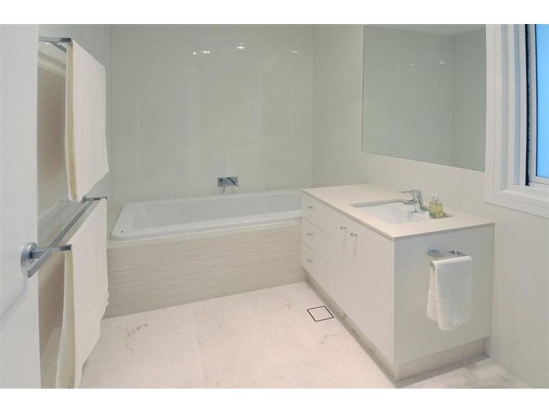 4 Whitehaven Pde, Yaroomba QLD 4573
