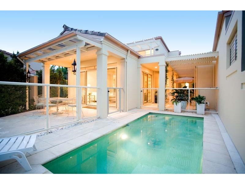 215 Noosa Springs Dr, Noosa Springs QLD 4567