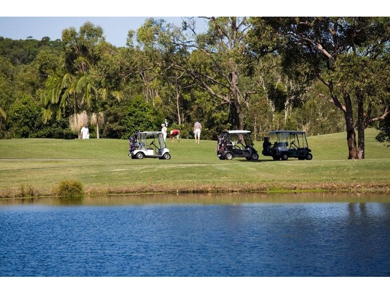 215 Noosa Springs Dr, Noosa Springs QLD 4567