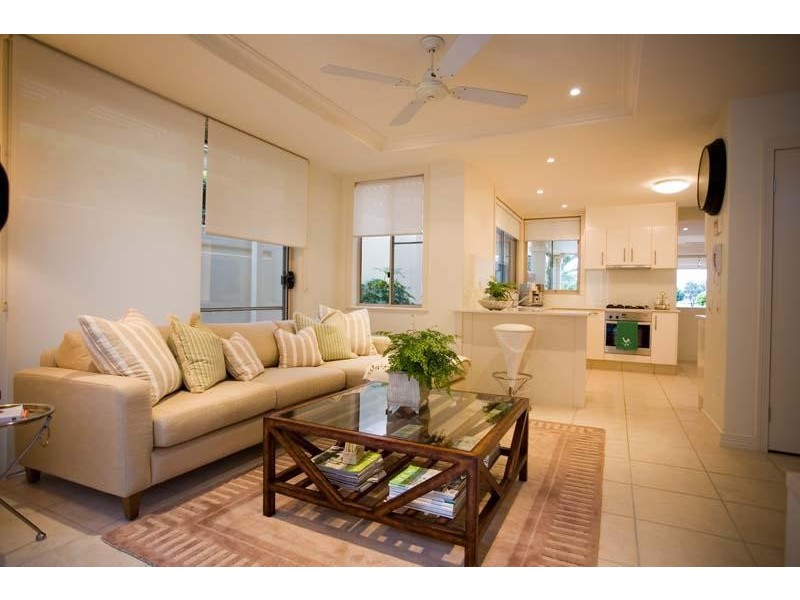 215 Noosa Springs Dr, Noosa Springs QLD 4567