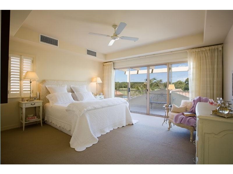 215 Noosa Springs Dr, Noosa Springs QLD 4567