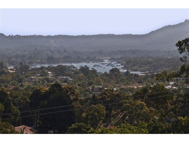 4 Nairana  Rest, Noosa Heads QLD 4567