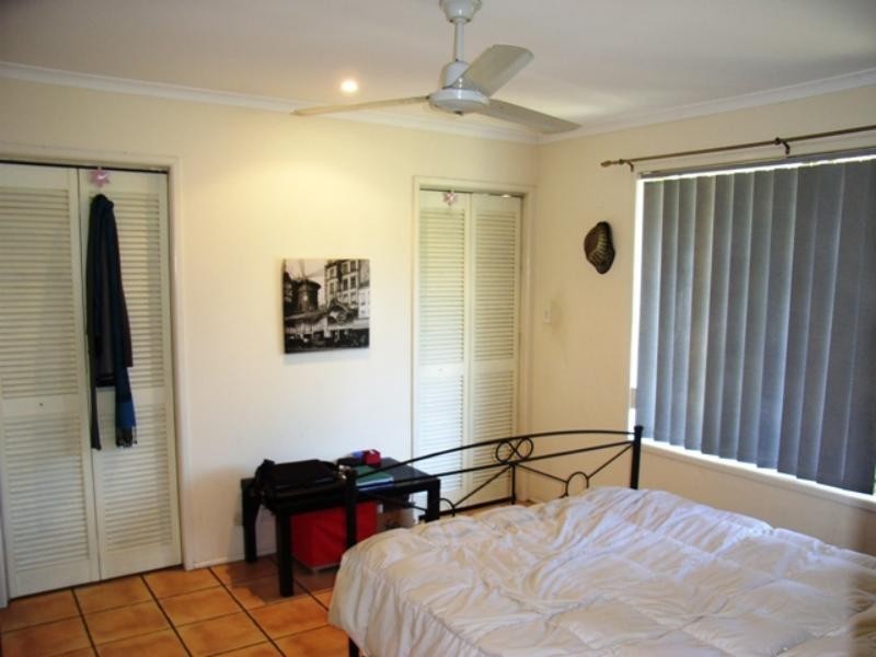 8 Dayspring St, Sunrise Beach QLD 4567