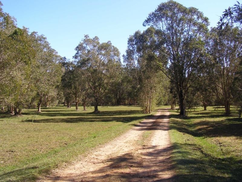 380 McKinnon Dr, Cooroibah QLD 4565