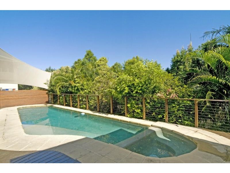 8 LIberty Pl, Sunrise Beach QLD 4567