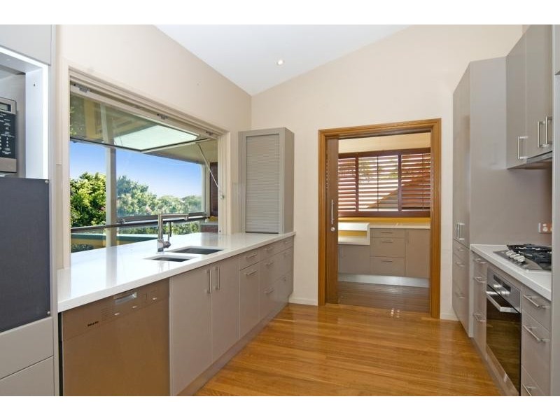 8 LIberty Pl, Sunrise Beach QLD 4567