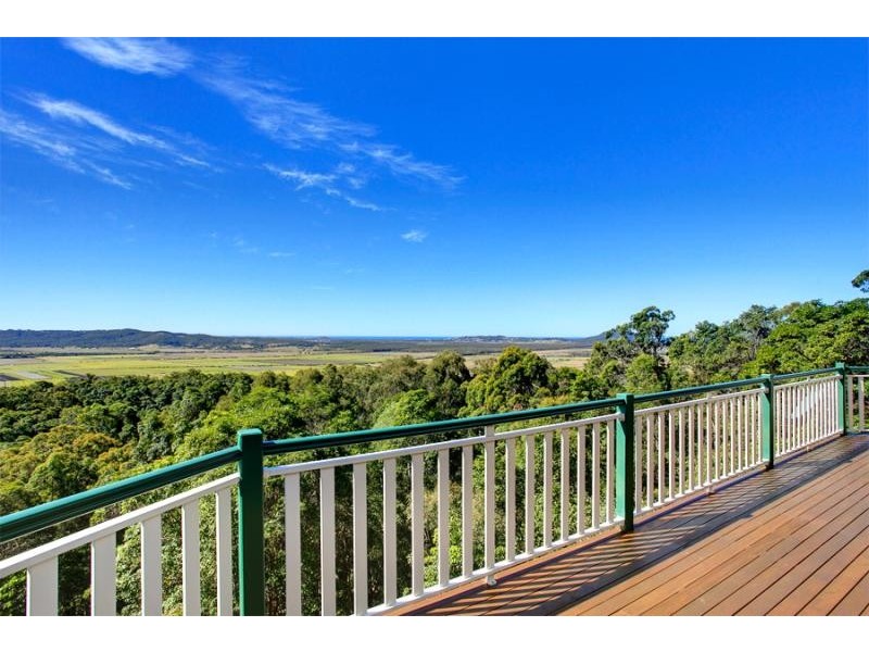 7 Mt Coolum Cl, Maroochy River QLD 4561