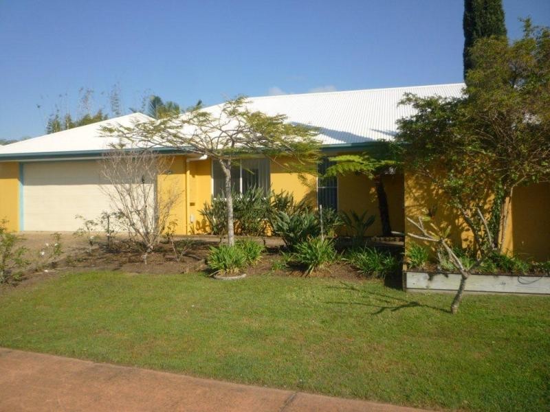 2 Yarran St, Peregian Springs QLD 4573