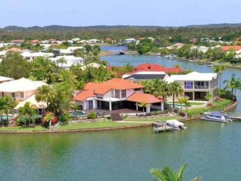 22 Topsails Pl, Noosa Waters QLD 4566