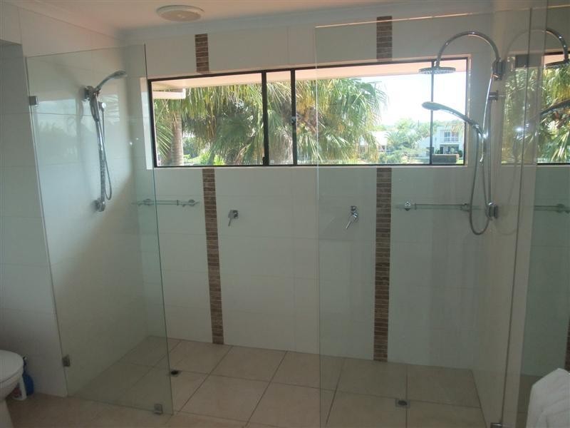 22 Topsails Pl, Noosa Waters QLD 4566