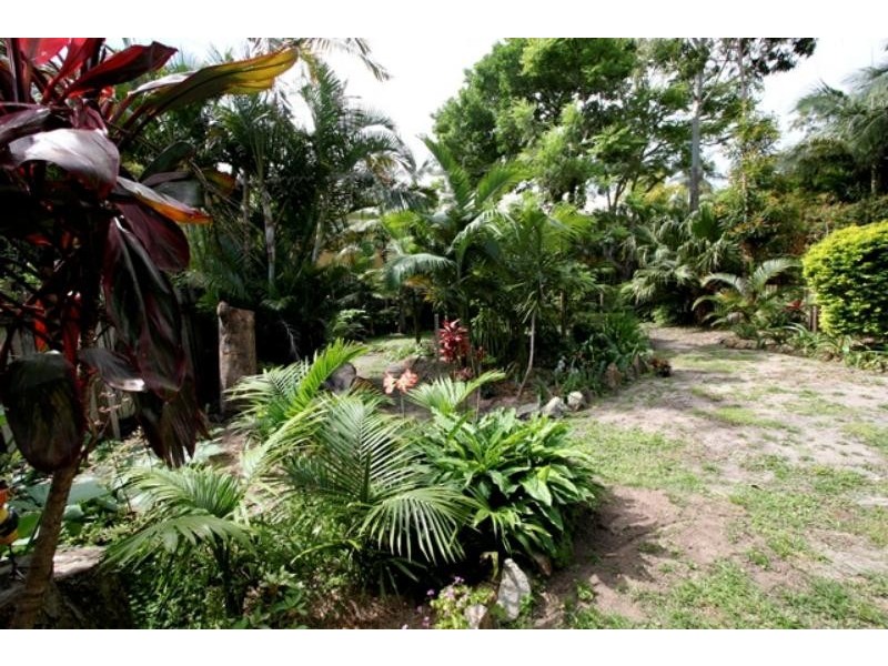 12 Laburnum Cres, Noosaville QLD 4566