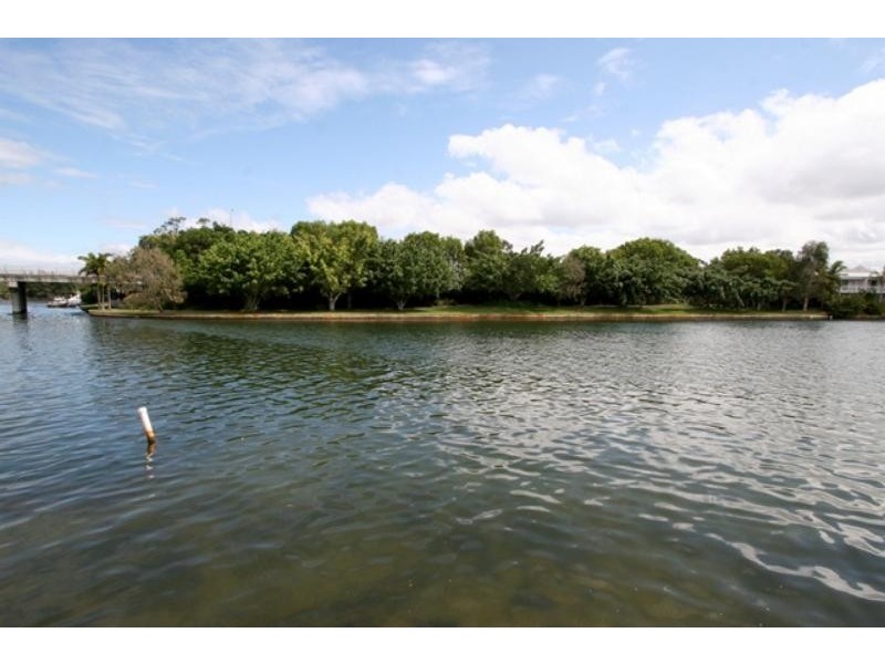 12 Laburnum Cres, Noosaville QLD 4566