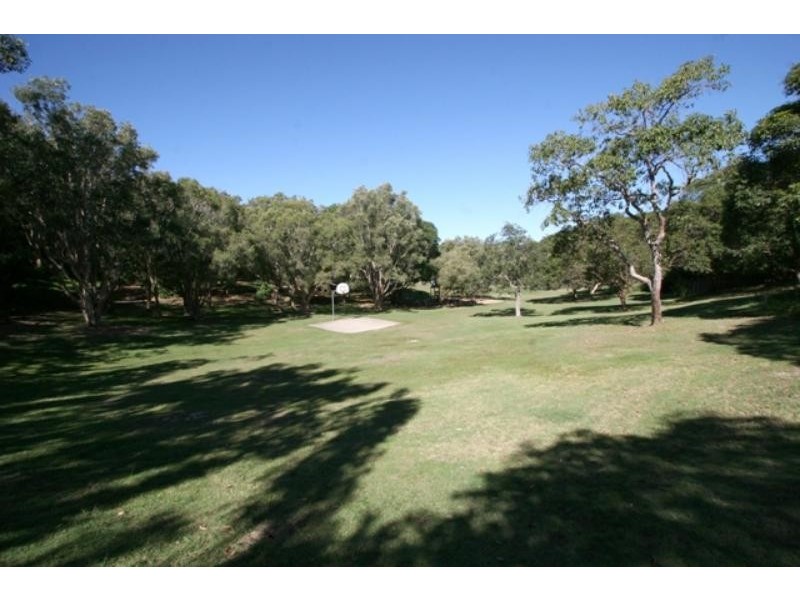 2/12 Ray St, Sunshine Beach QLD 4567