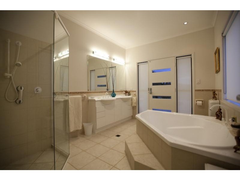 166 Mooloo Rd, Mooloo QLD 4570